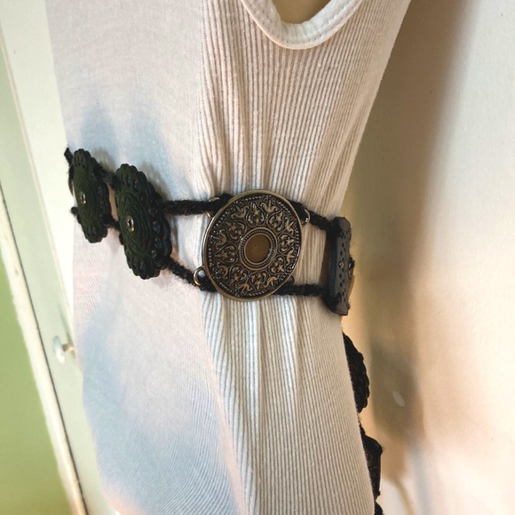 Black & Silver Tooled Leather & Silver Metal Medallions Boho Bohemian Belt - Picture 9 of 14